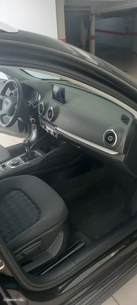 Audi A3 Sportback 1.6 TDI Attraction - 14
