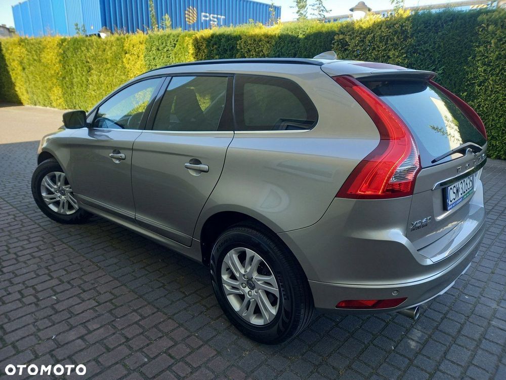 Volvo XC 60 D3 Geartronic Momentum - 8