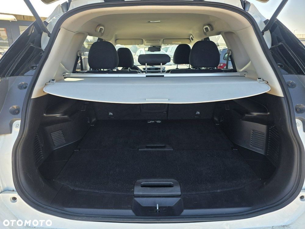 Nissan X-Trail 1.6 DCi Xtronic Tekna - 11