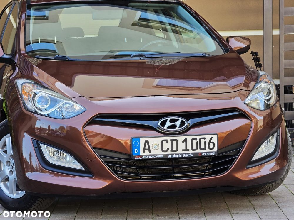 Hyundai i30 1.4 Comfort - 12