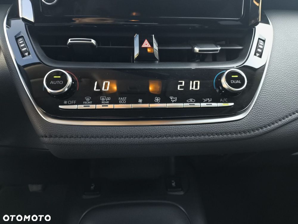 Toyota Corolla - 22