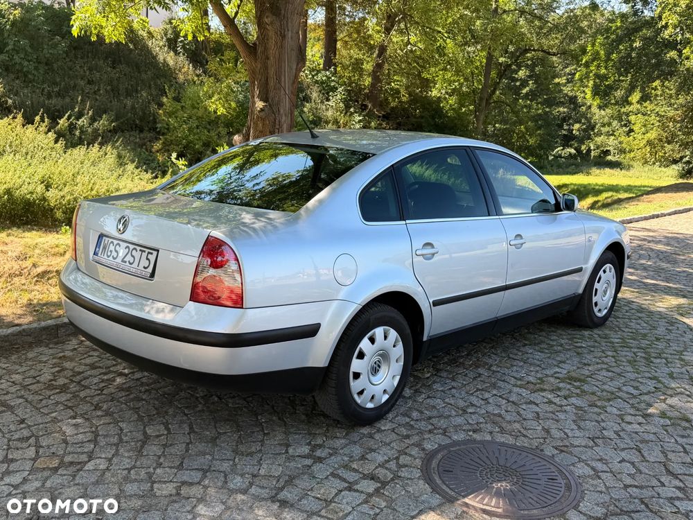 Volkswagen Passat 1.9 TDI - 15
