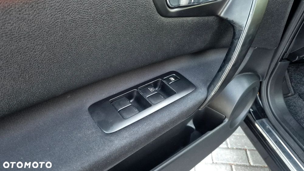 Nissan Qashqai - 13