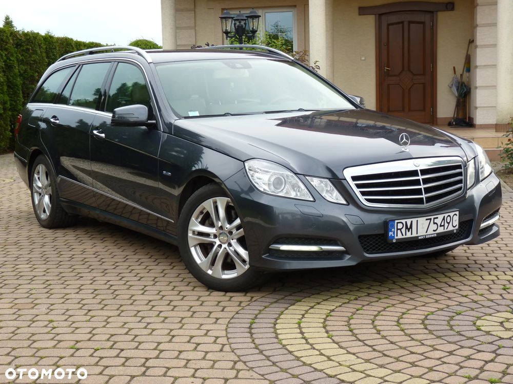 Mercedes-Benz Klasa E 350 CDI BlueEff Avantgarde - 3