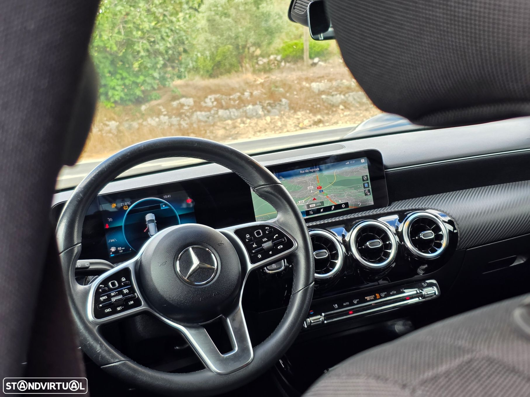 Mercedes-Benz CLA 180 - 11