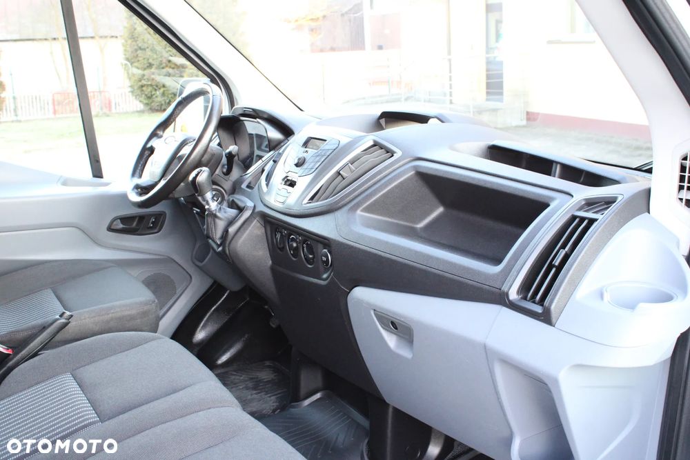 Ford Transit - 19