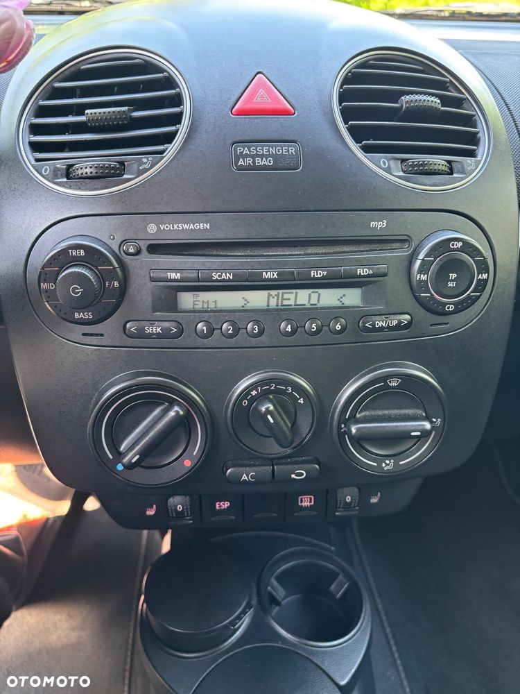 Volkswagen New Beetle 1.6 Freestyle - 19