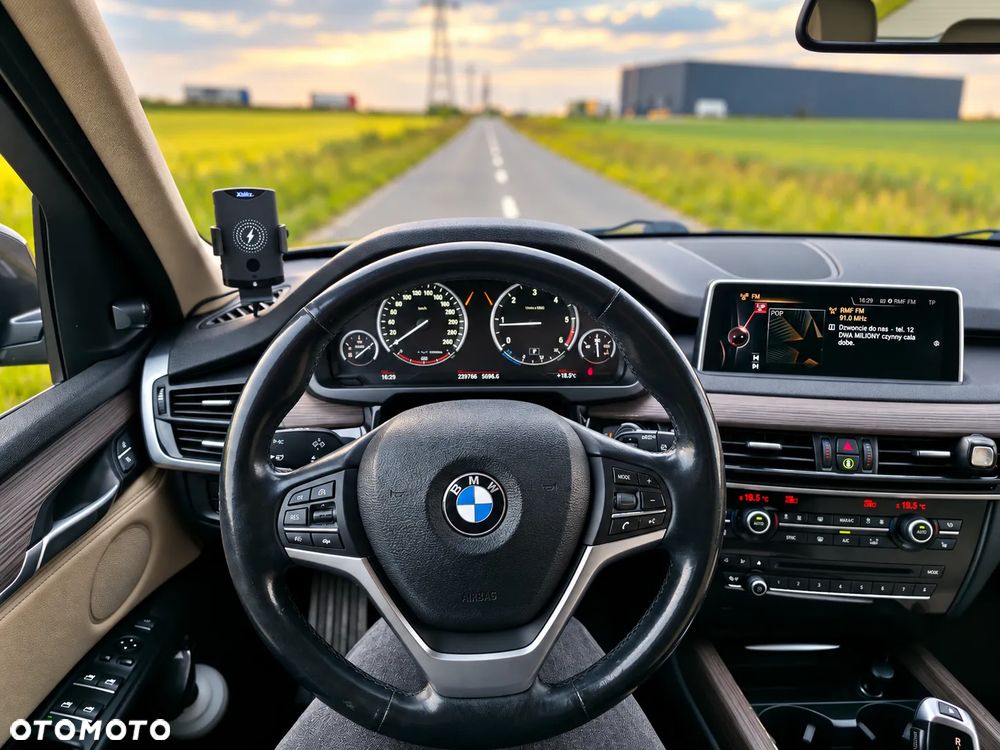 BMW X5 xDrive25d - 11