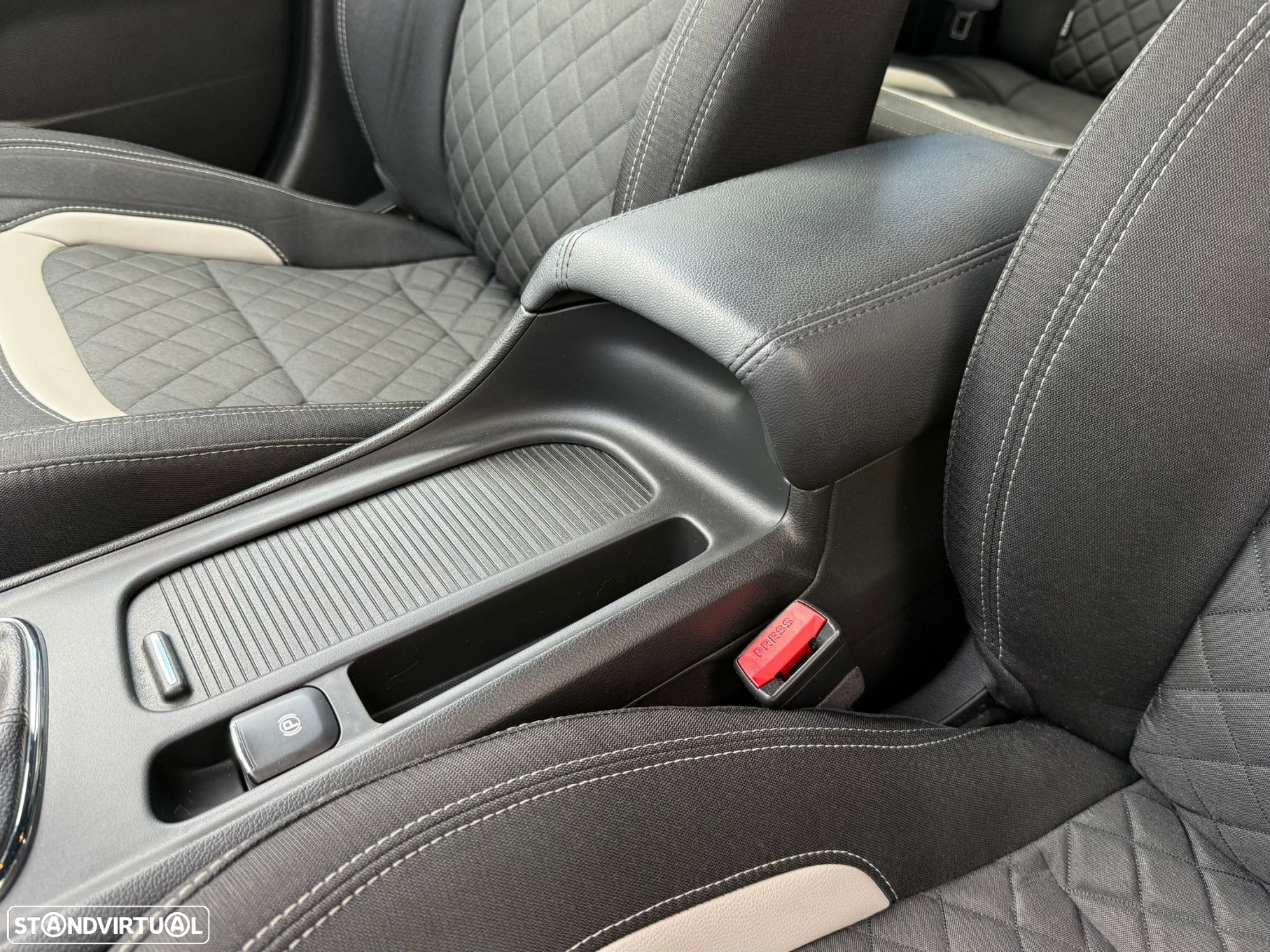 Kia Ceed SW 1.0 T-GDI GT Line - 22