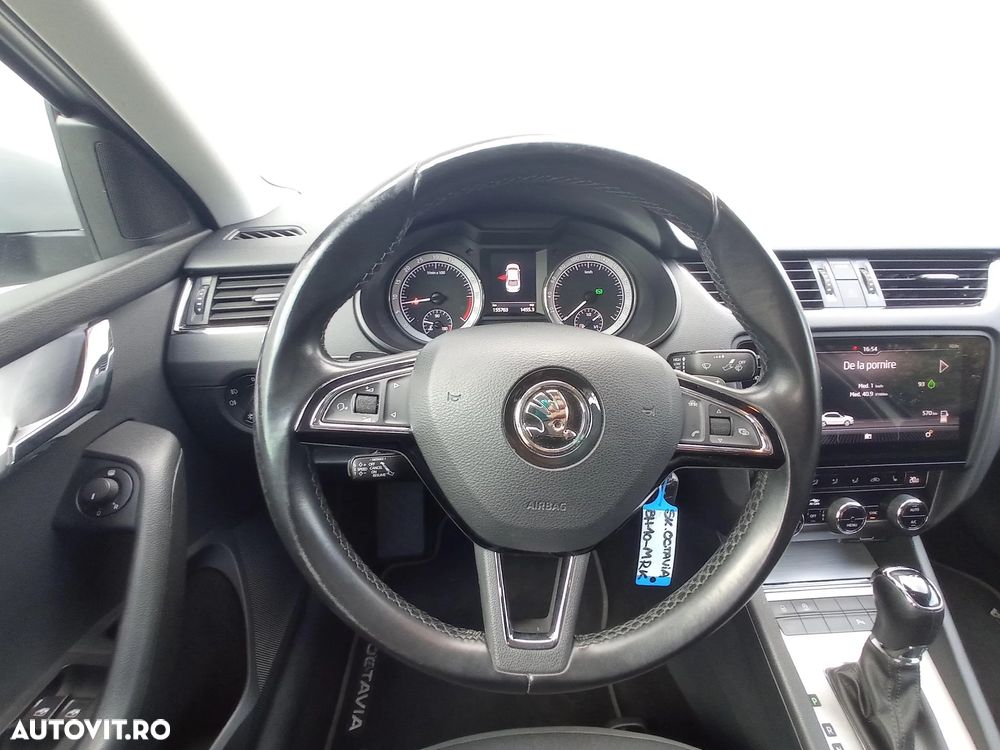 Skoda Octavia 2.0 TDI DSG Ambition - 17