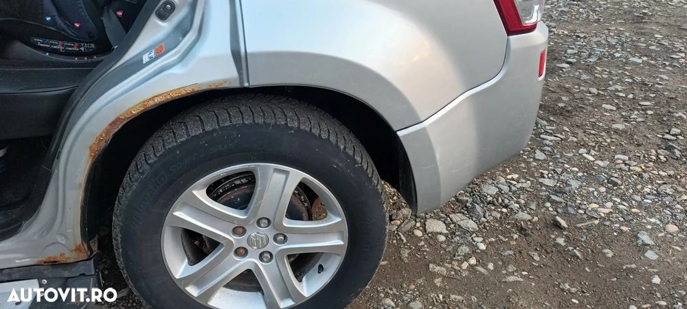 Suzuki Grand Vitara 1.9 DDIS Navi - 11