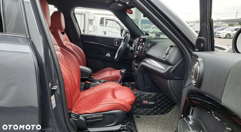 MINI John Cooper Works ALL4 sport - 8