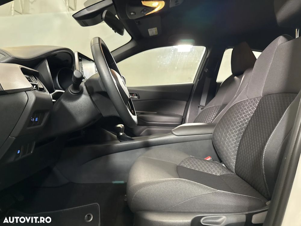 Toyota C-HR - 21
