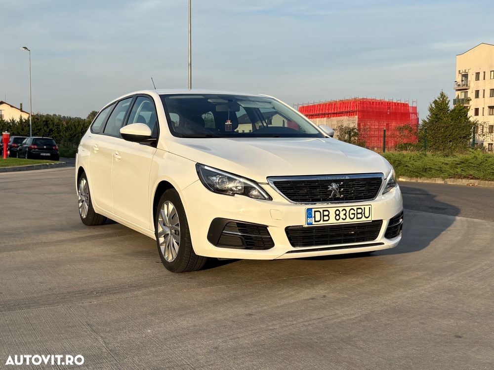 Peugeot 308 - 1