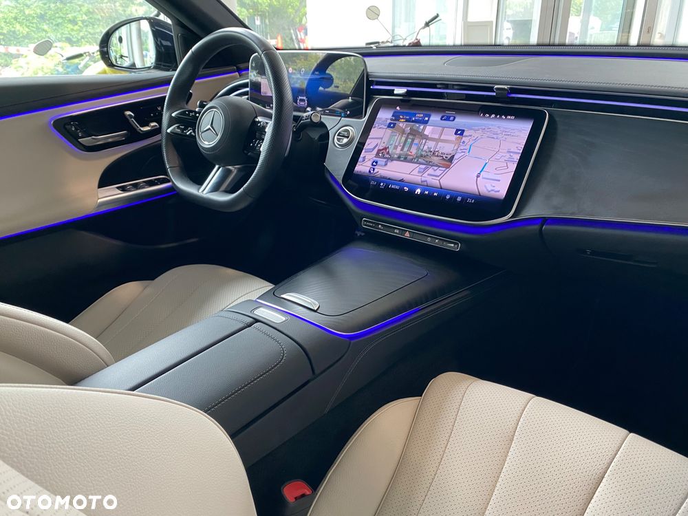 Mercedes-Benz Klasa E 220 d mHEV 4-Matic AMG 9G-Tronic - 26