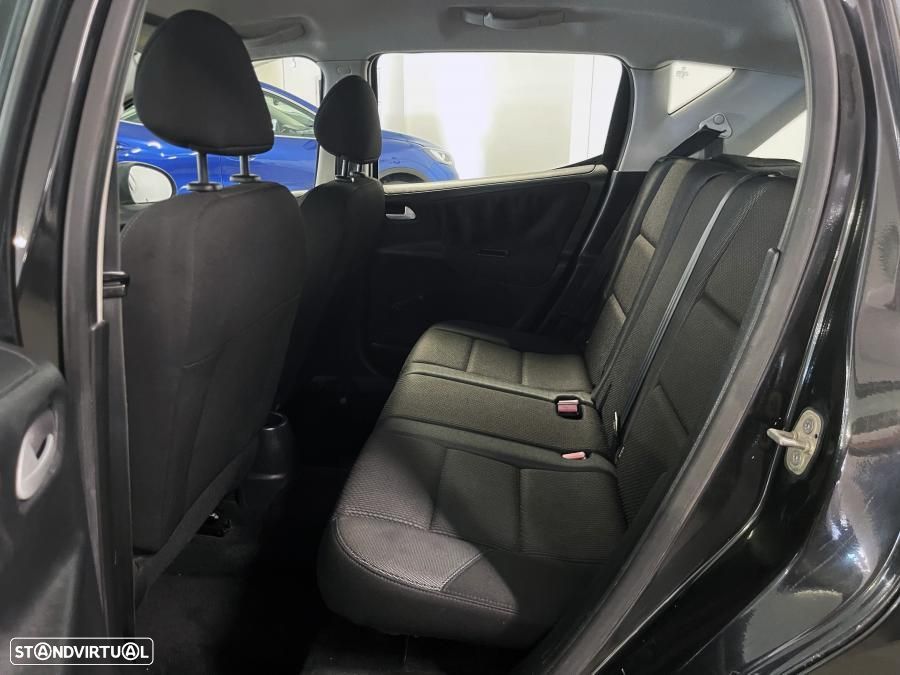 Peugeot 207 SW 1.6 HDi Active - 13