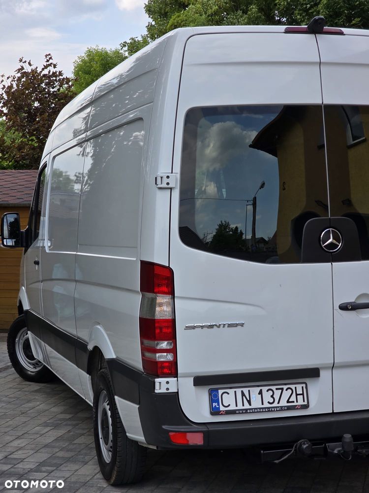 Mercedes-Benz Sprinter - 11