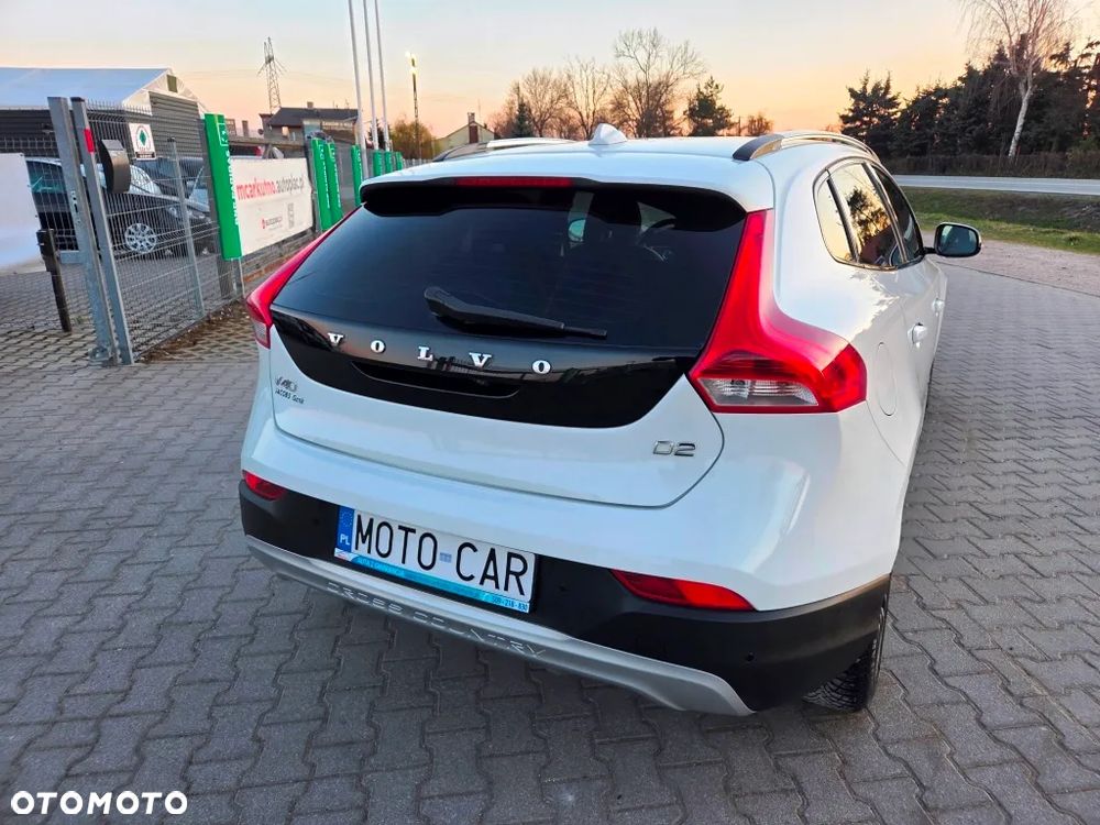 Volvo V40 Cross Country D2 Momentum - 9