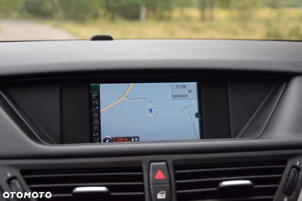 BMW X1 sDrive18d - 10