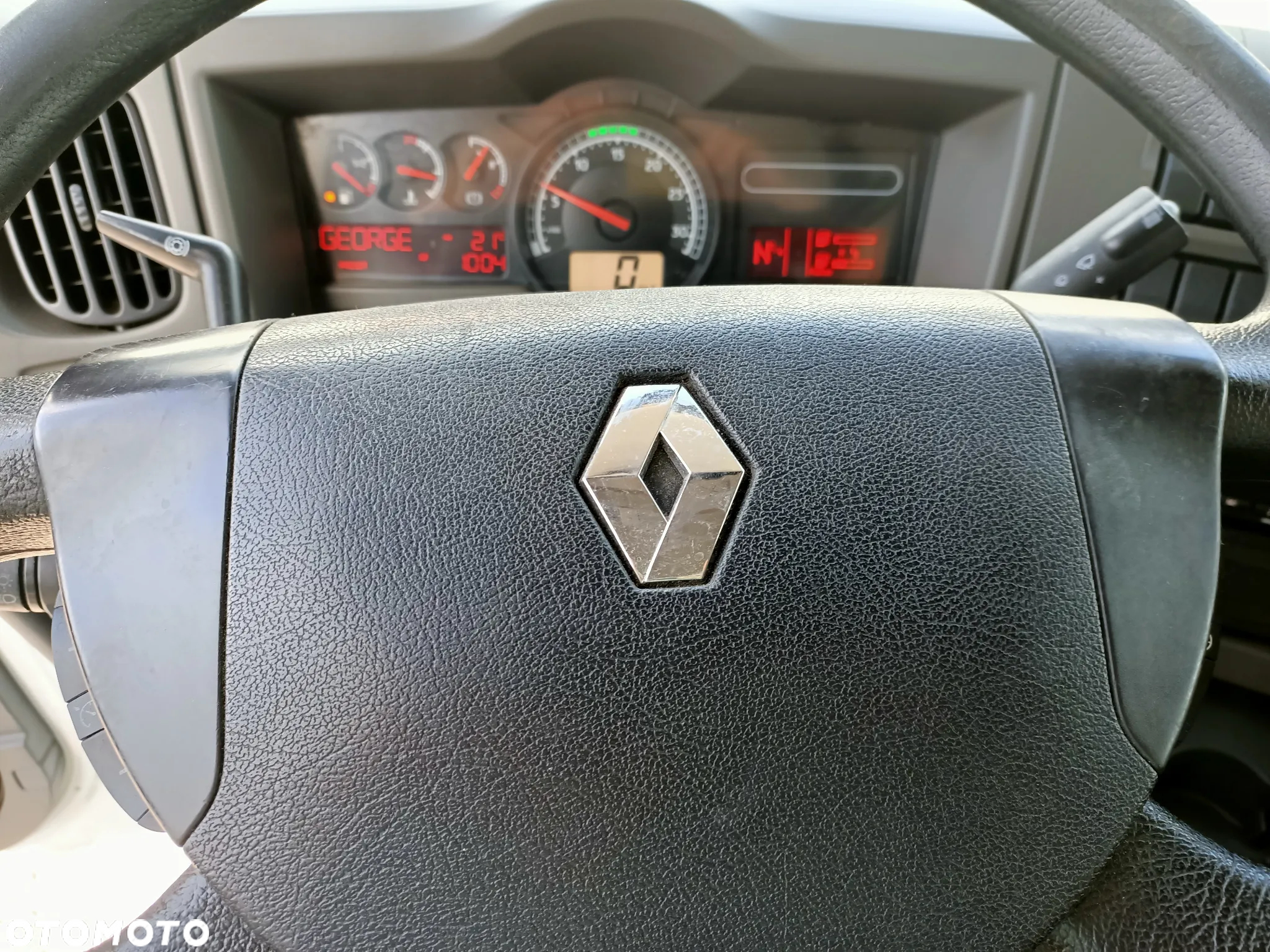Renault Midlum 4X2 Chłodnia 18 Palet Supra 950 MT Dwie Komory - 18
