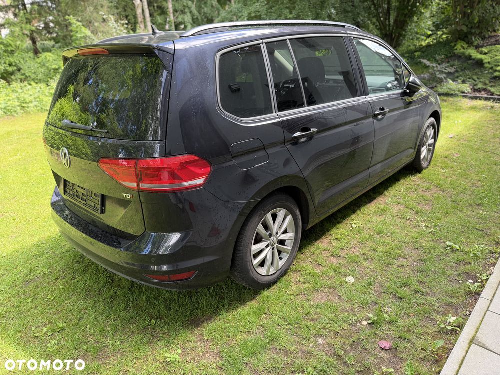 Volkswagen Touran 1.6 TDI SCR BlueMotion Technology Comfortline - 3