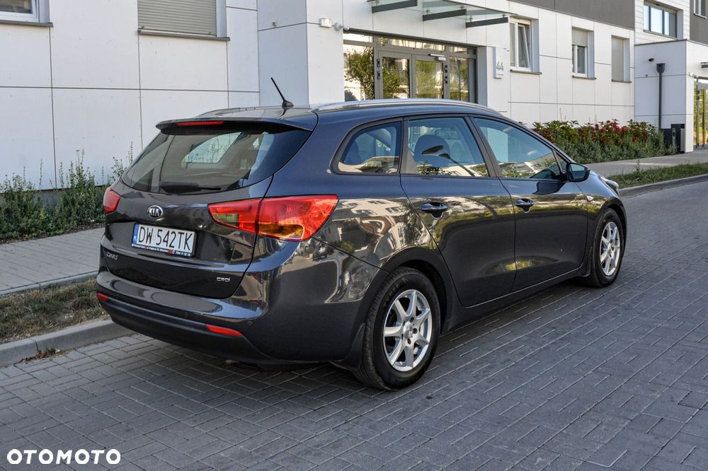 Kia Ceed - 4
