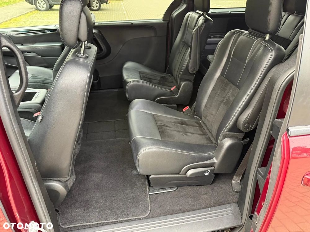 Dodge Grand Caravan 3.6 R/T - 17