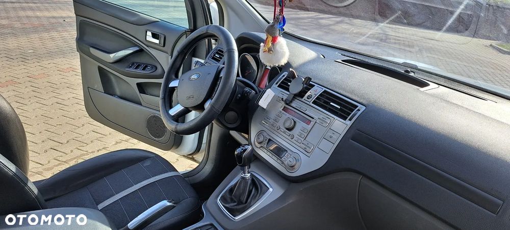 Ford Kuga 2.0 TDCi 2x4 Trend - 2