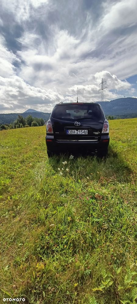 Toyota Corolla Verso 2.2 D-4D Sol + 7os - 8