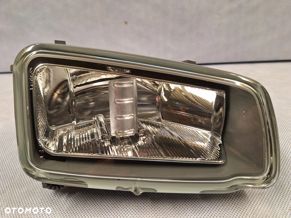 Ford Fokus C-Max oryginał halogen prawy 7M51-15K201-AC