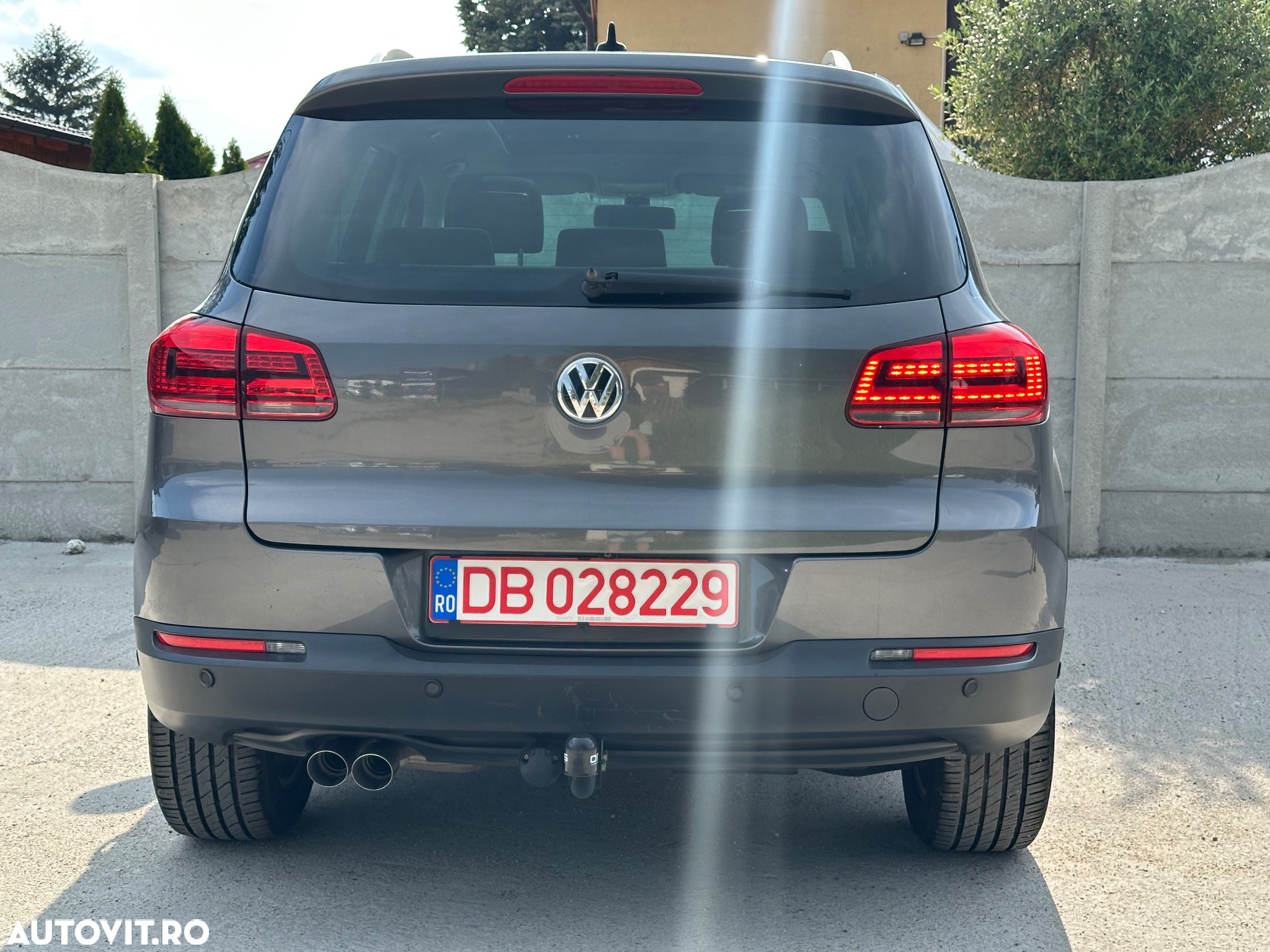 Volkswagen Tiguan - 5