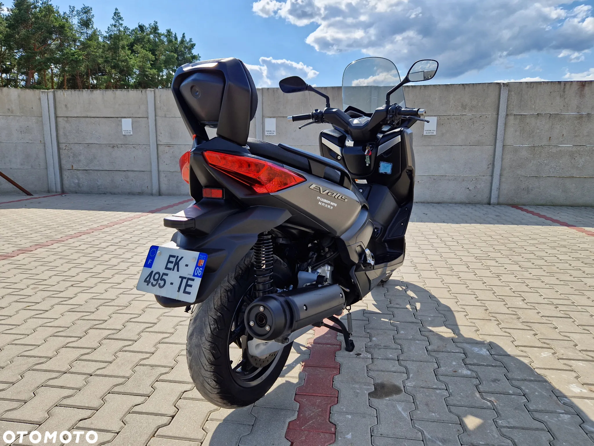 Yamaha X-max - 12