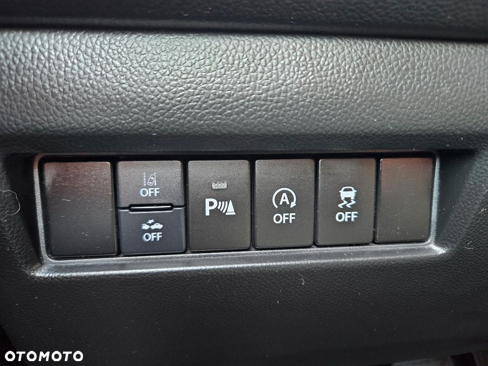 Suzuki Swift 1.2 Dualjet SHVS Premium Plus CVT - 10