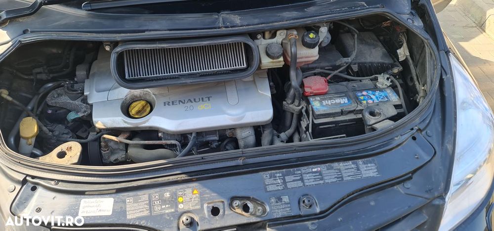 Renault Espace 2.0 dCi Privilege - 13