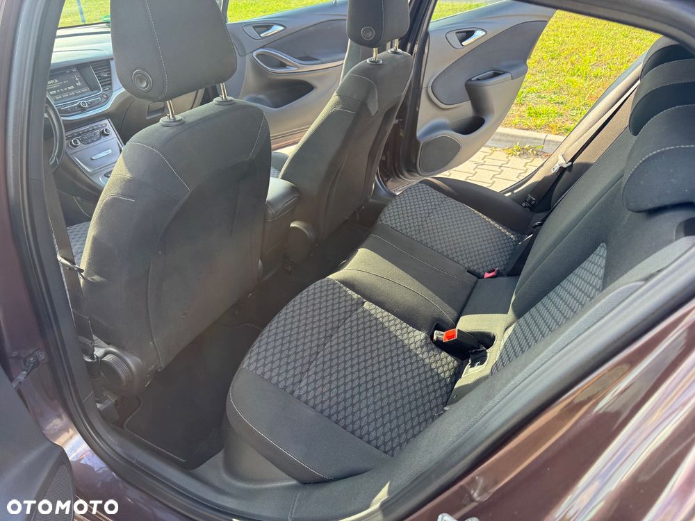 Opel Astra 1.4 T Dynamic - 17