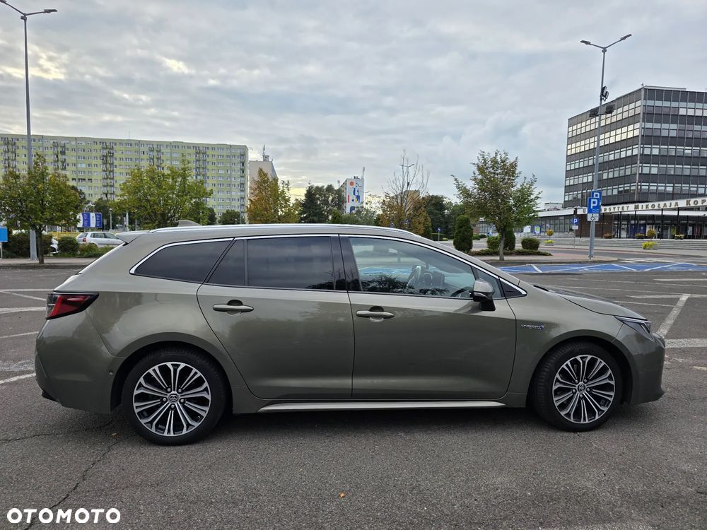 Toyota Corolla 2.0 Hybrid Executive - 1