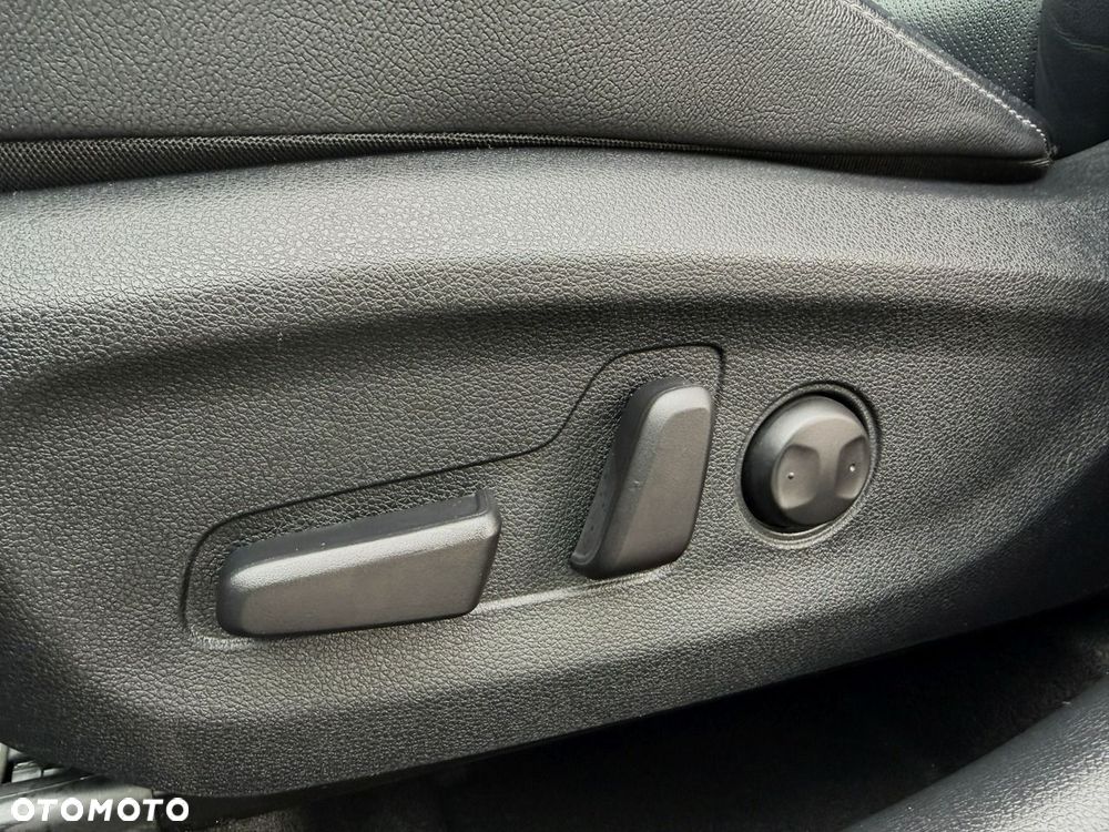 Kia Niro 1.6 GDI Hybrid L Business Line - 22