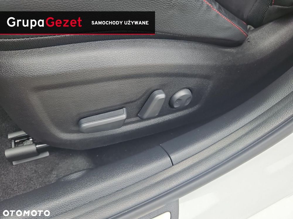 Kia ProCeed 1.6 T-GDI GT DCT - 23