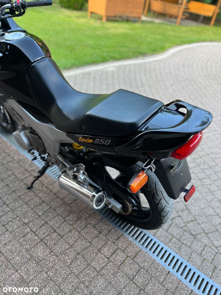 Yamaha TDM - 18