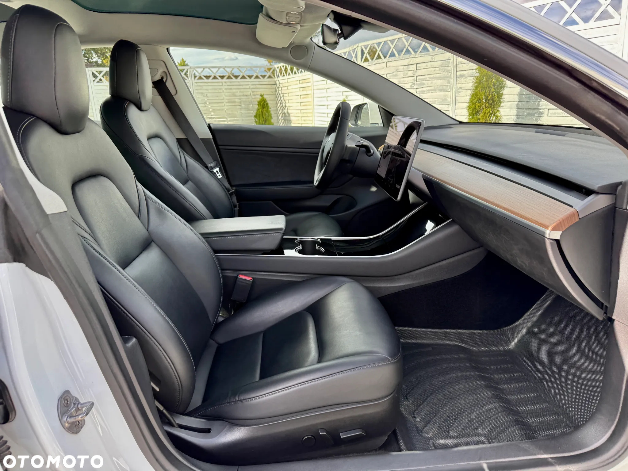 Tesla Model 3 Langstreckenbatterie Allradantrieb Dual Motor - 5