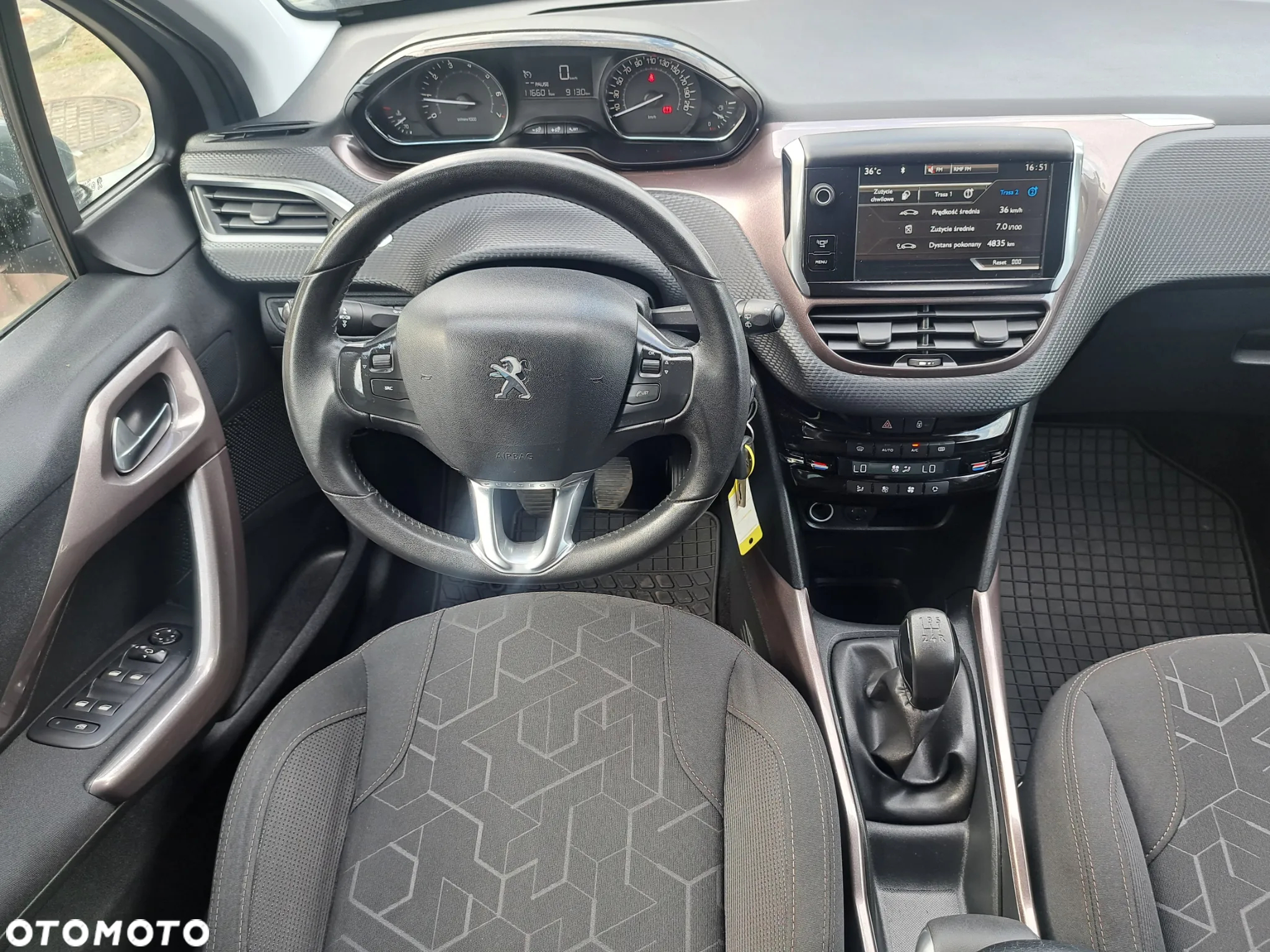 Peugeot 2008 1.6 VTi Style - 8