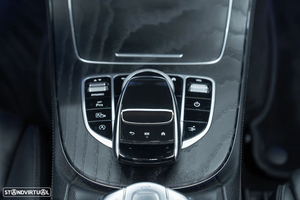 Mercedes-Benz E 220 d Cabrio 9G-Tronic AMG Line - 21