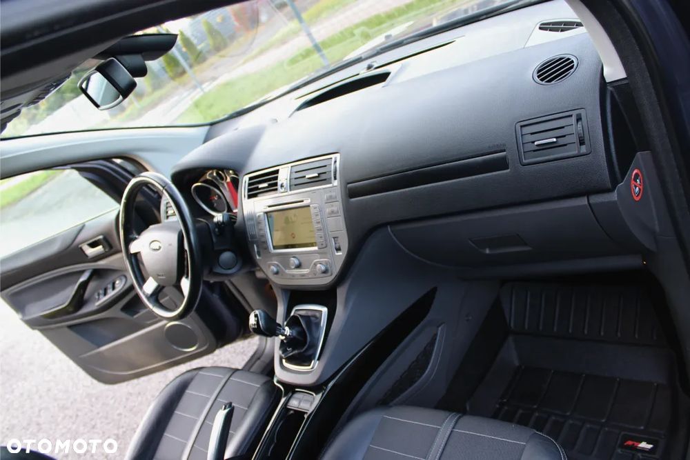 Ford Kuga 2.0 TDCi 2x4 Titanium - 19