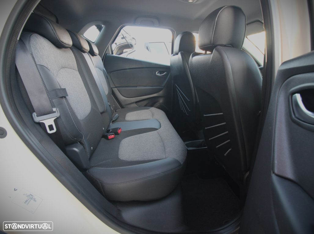 Renault Captur - 27