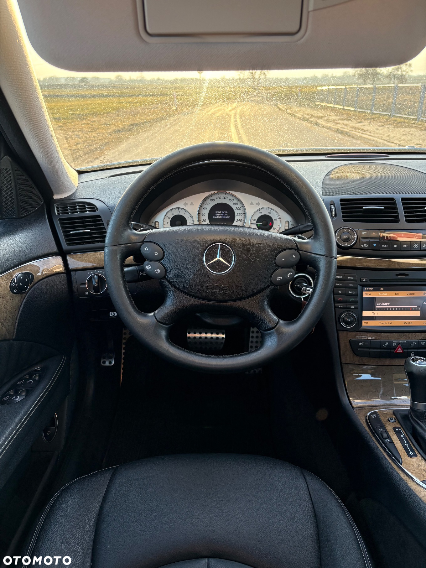 Mercedes-Benz Klasa E 420 CDI Avantgarde - 32