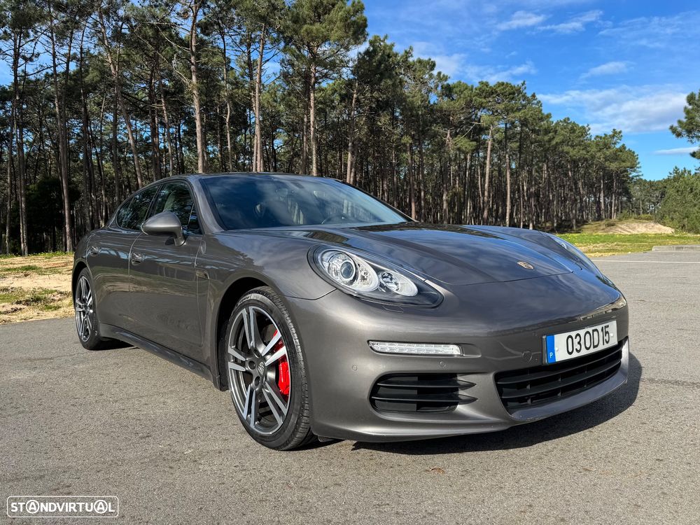 Porsche Panamera Platinum Edition - 1
