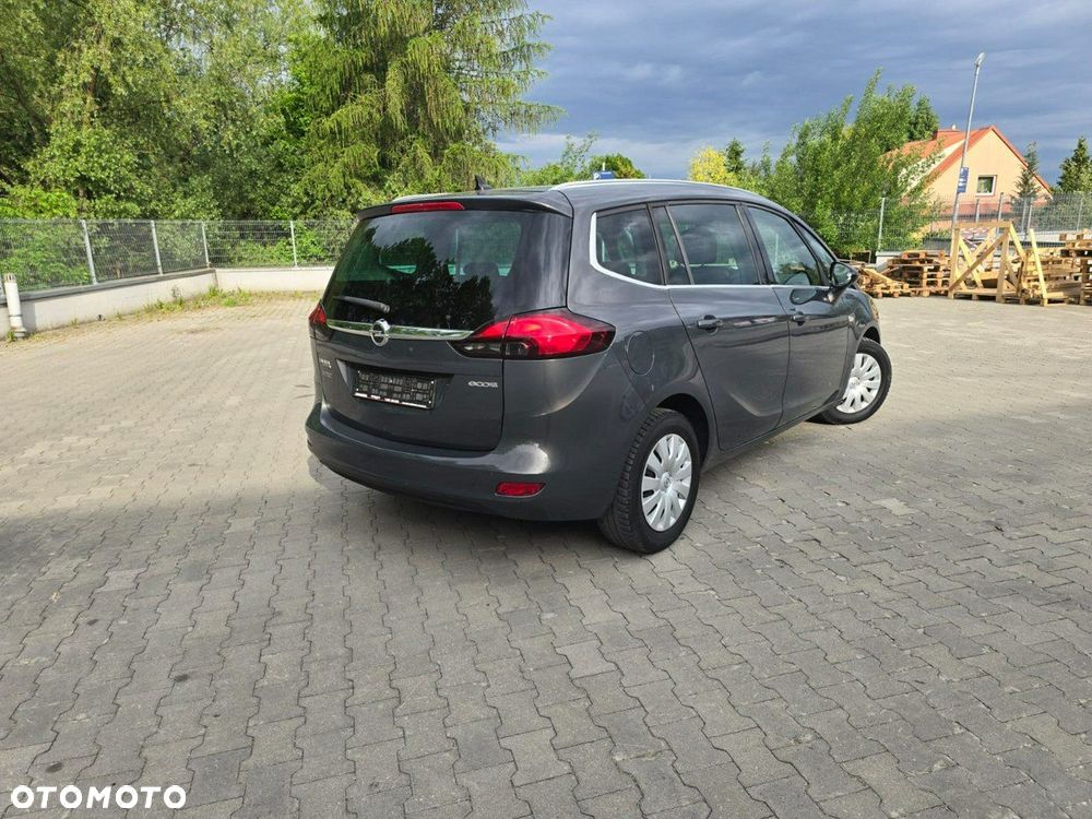 Opel Zafira - 4