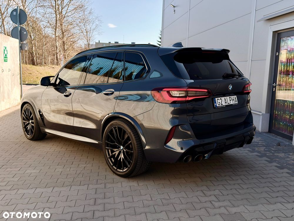 BMW X5 M M50i - 4