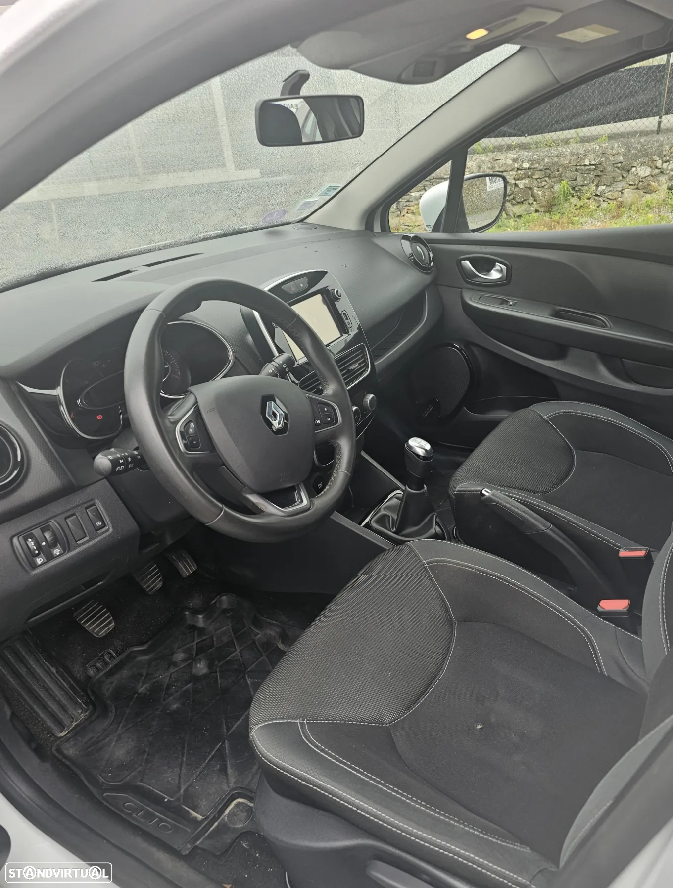 Renault Clio 0.9 TCe Limited - 10