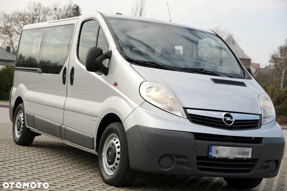 Opel Vivaro - 2